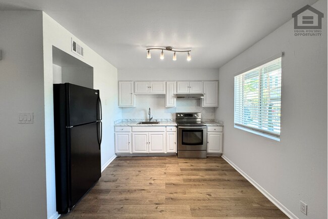 Building Photo - 1736 E Virginia Ave Unit 1736 E Virginia Ave 1