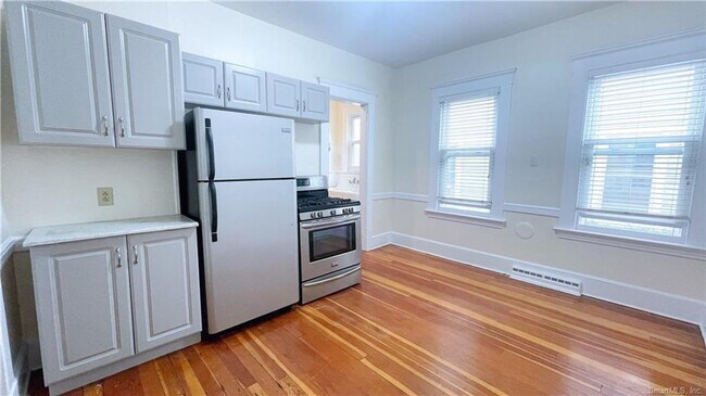 Photo - 134 Mansfield St Unit 1