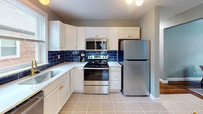 Photo - Charming Furnished 3 Bed 1 Bath with Fence...