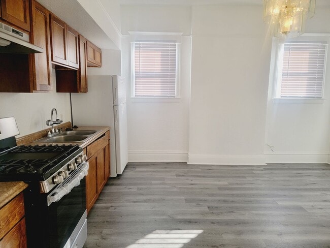 Photo - 1928 Arizona Ave Unit A