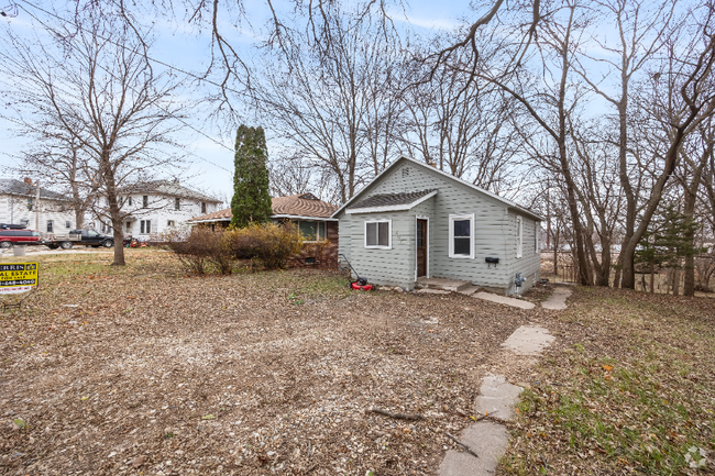 Building Photo - 307 Prospect St Rental