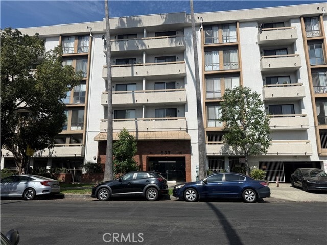 Building Photo - 533 S St Andrews Pl Unit 319
