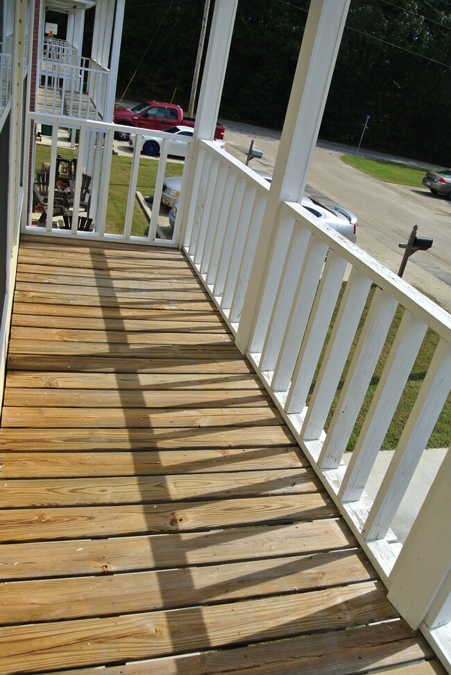 Photo - 110 David Keith Ln