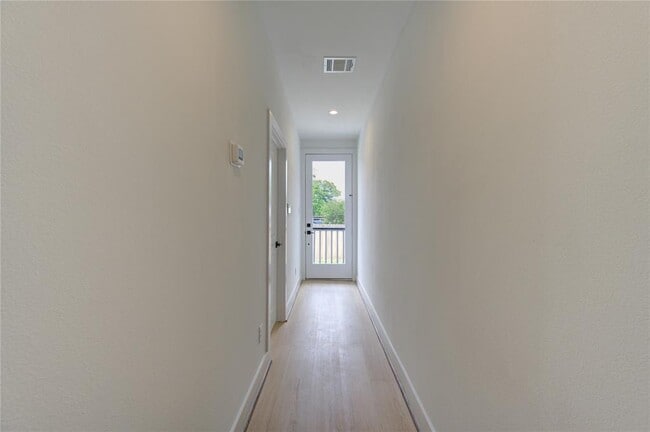 Photo - 2312 Reinerman St House