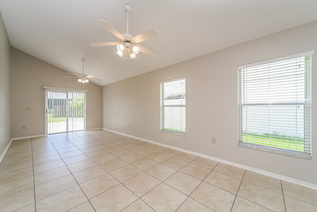 Photo - 11904 Atlin Dr