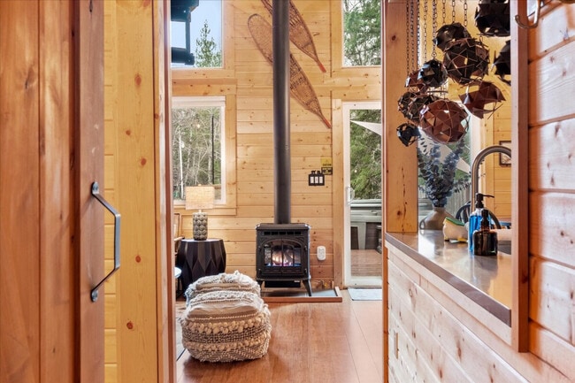 Photo - 102 Tahoma Pl Unidad ID1035932P