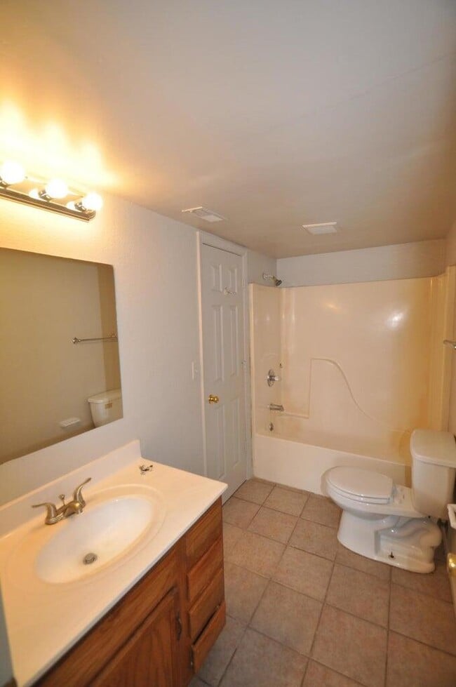 Photo - 4160 W Bethany Dr