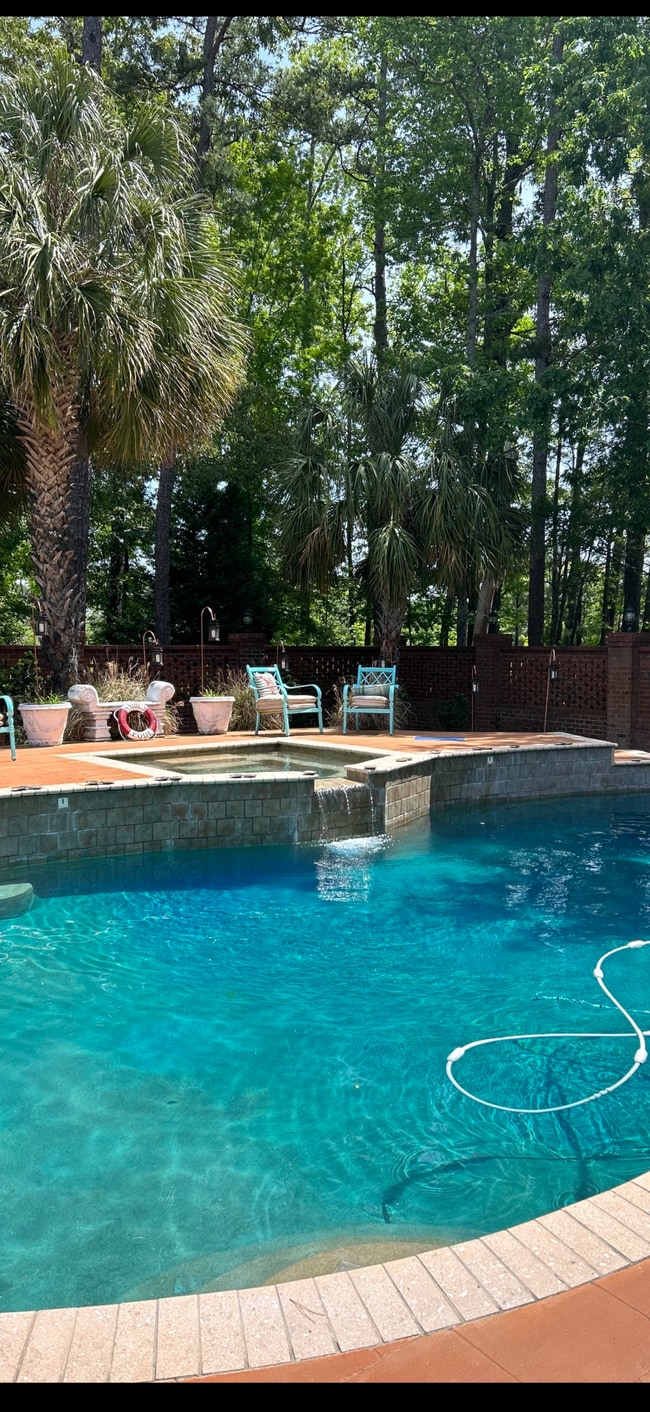 403 Prestwick Dr