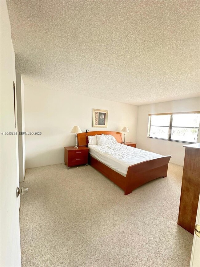 Photo - 240 Lakeview Dr Unit 212