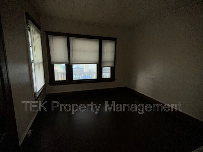 Photo - 444-446-446 Cottage St