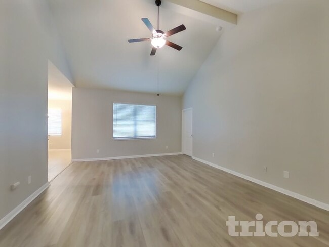 Photo - 8888 Oval Glass St
