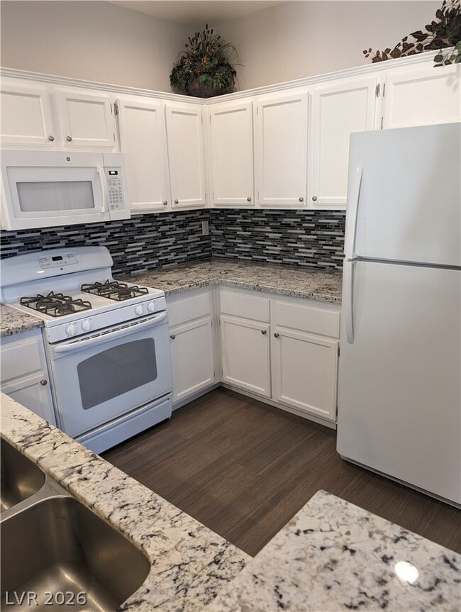 Photo - 1830 N Buffalo Dr Unidad 2015