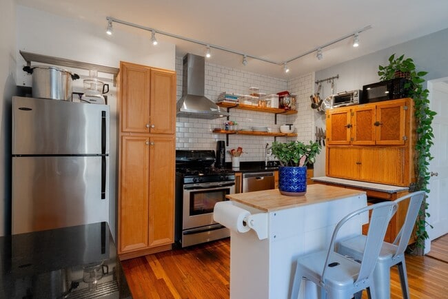 77 Columbus Ave Unit 1