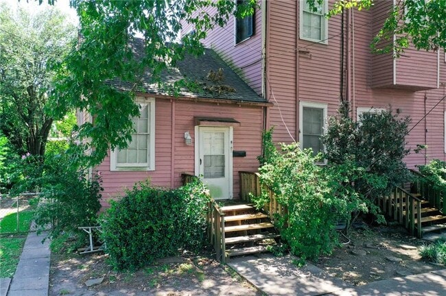 Building Photo - 8207 Freret St Unit 1