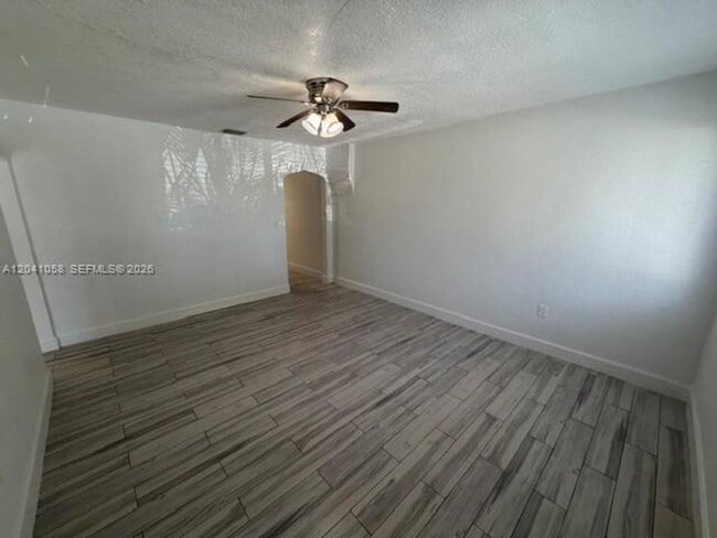 Photo - 2742 SW 32nd Ave Unit 2742 SW 32nd Ave