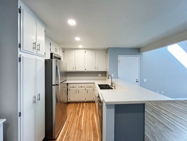 Photo - Beautiful 3BD/2BA W/ Reserved Parking and A/C in Allied Gardens! Unit 224