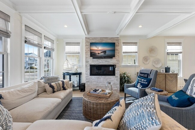 Photo - 202 N Union Ave