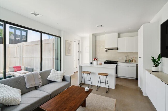 Photo - 7505 Wynne Ln