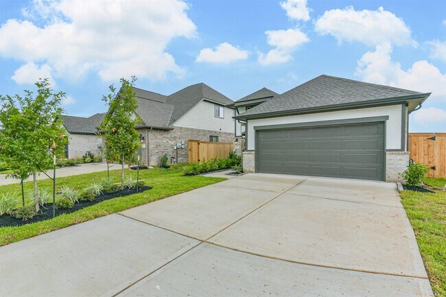 Photo - 455 Mathis Lk Ct
