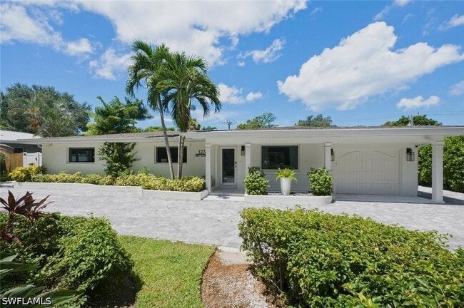 Photo - 1274 Pine Ct