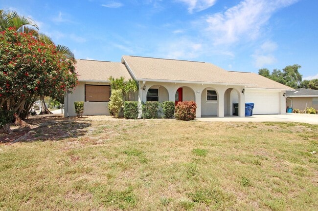 Building Photo - Venice East Annual Home for Rent