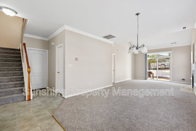 Photo - 2002 Livingston St