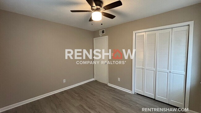 Photo - 3919 Dante Ave