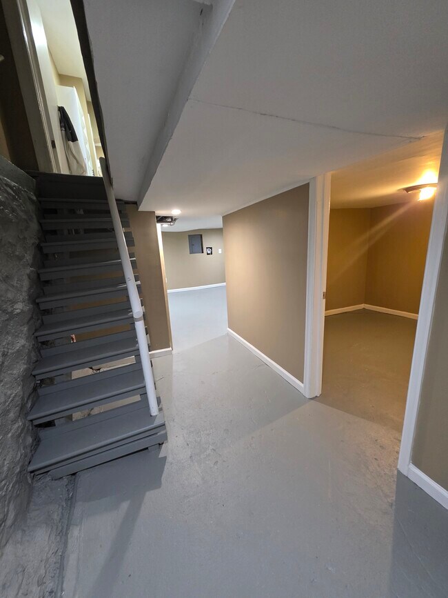 Photo - 4002 Belwood Ave