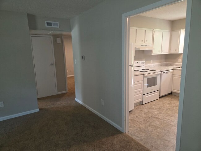 Photo - 614-616-616 Spencer Ave Unit 616