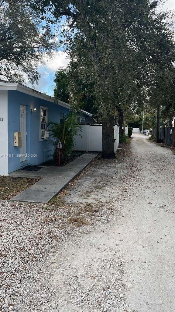 Photo - 800 SE 15th St Unit 1