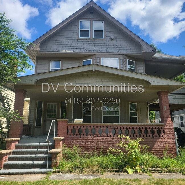 Building Photo - 1637 Eddington Rd Unit 1