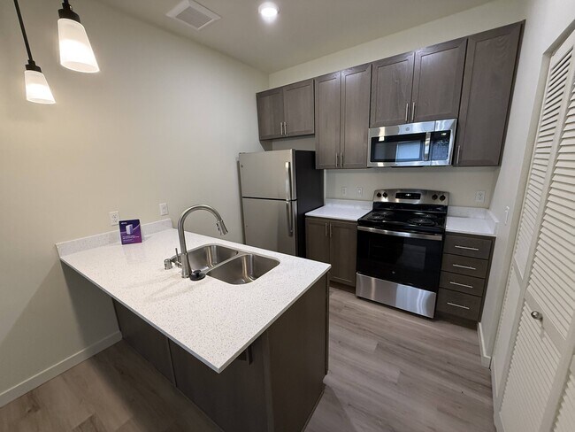 Photo - Jailen's Pointe Apartments