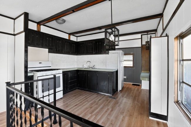 Building Photo - 220 N Illinois Ave