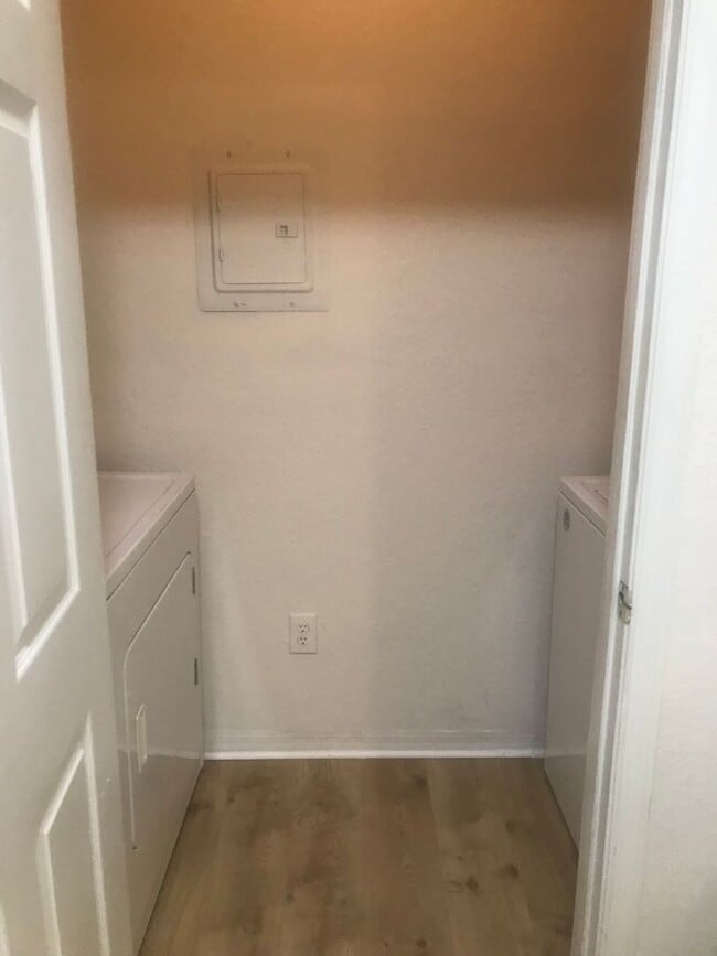 Photo - 3615CR#622(100) Unidad 622