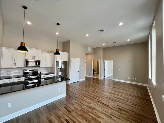 33 E Northampton St Unit 203