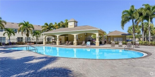Refreshing! - 6839 46th Ln N Rental