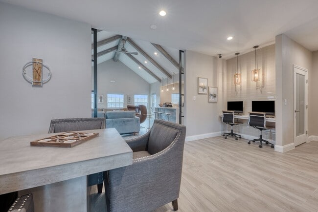 Braunfels Place apartments — community photo