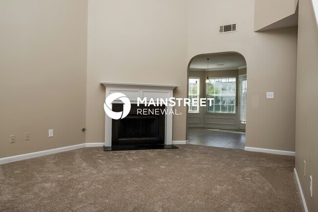 4 Bedroom Pet-Friendly Home in Atlanta, GA with Main Street Renewal