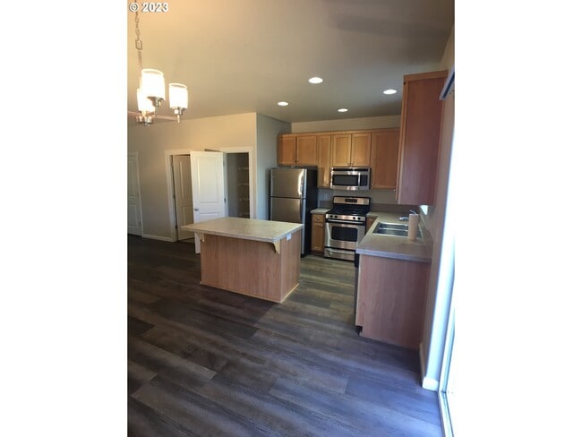 Photo - 1481 Gifford St SE