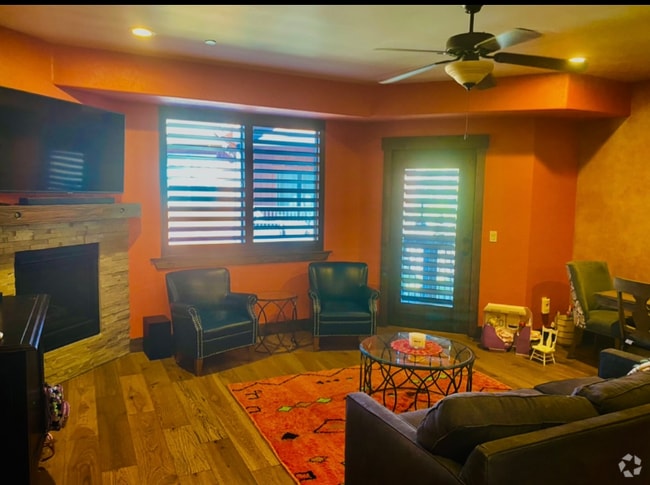 Building Photo - 14345 N Buck Horn Trl Rental