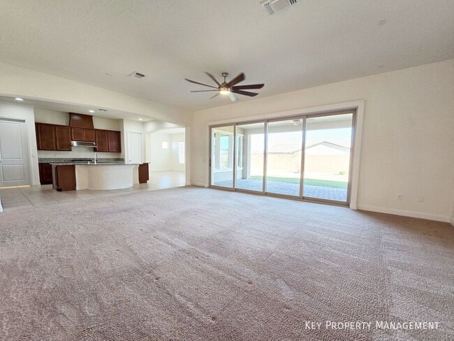 Photo - 8318 Beldina St