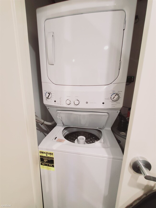 Photo - Studio, 1 bath Condo - 898 Hope St Unit 4 Unit 4