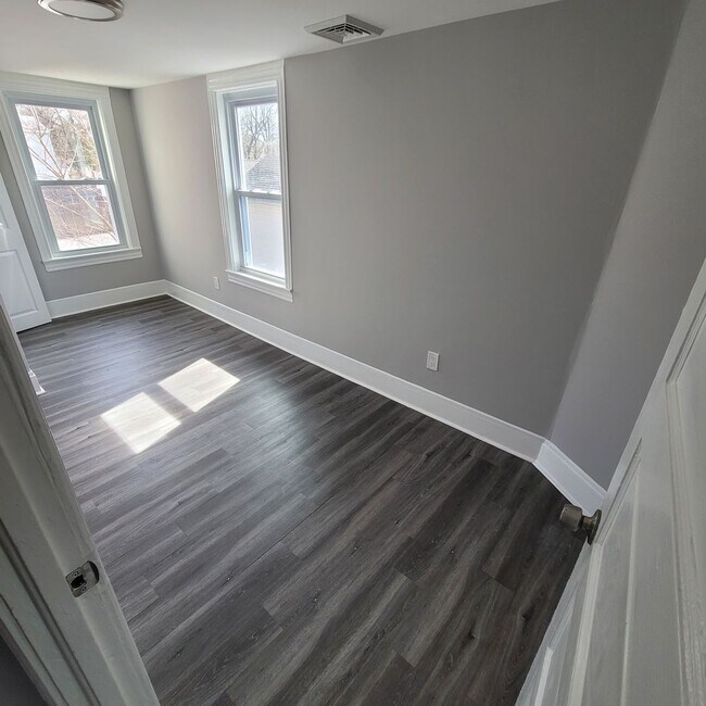 309 Shrewsbury Ave