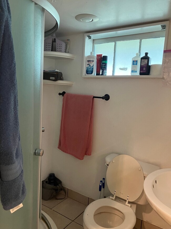 Photo - 711 E 200 N Unit Apt B