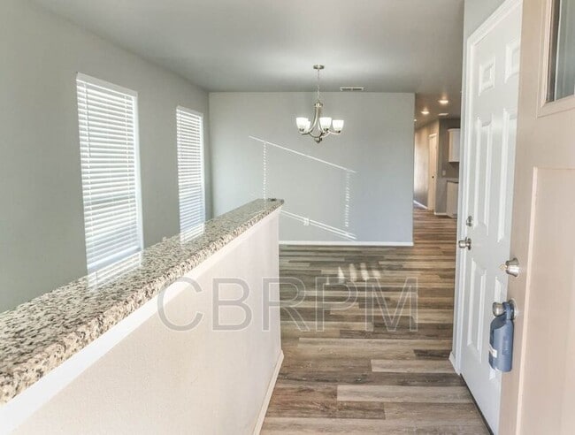 Photo - 1107 N Englewood Ave