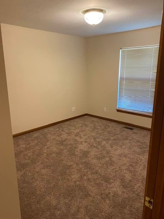 Photo - 2925 E Shetland Dr Unit 2925 Buckskin