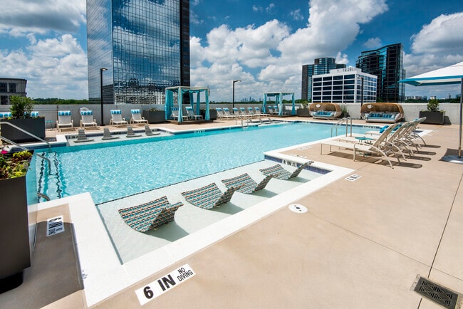 AMLI Lenox