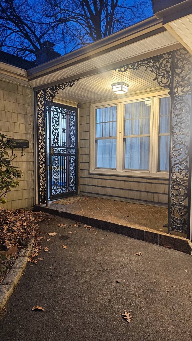 Photo - 5 Ontario Dr