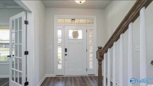Photo - 123 Holly Fern Dr.