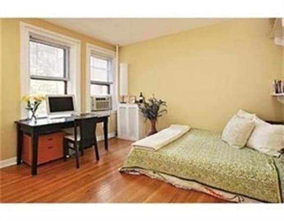 Building Photo - 66 Marshal St Unit 5 Rental